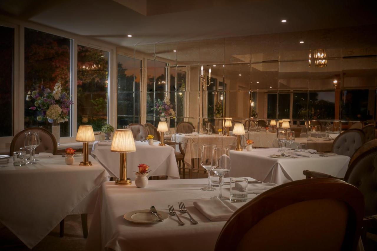 바텐 하우스 호텔 바스 외부 사진 The dining room at the River Cafe